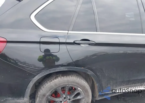 2014 BMW X5 Sdrive35I z USA, uszkodzony, nr VIN 5UXKR2C52E0C01442